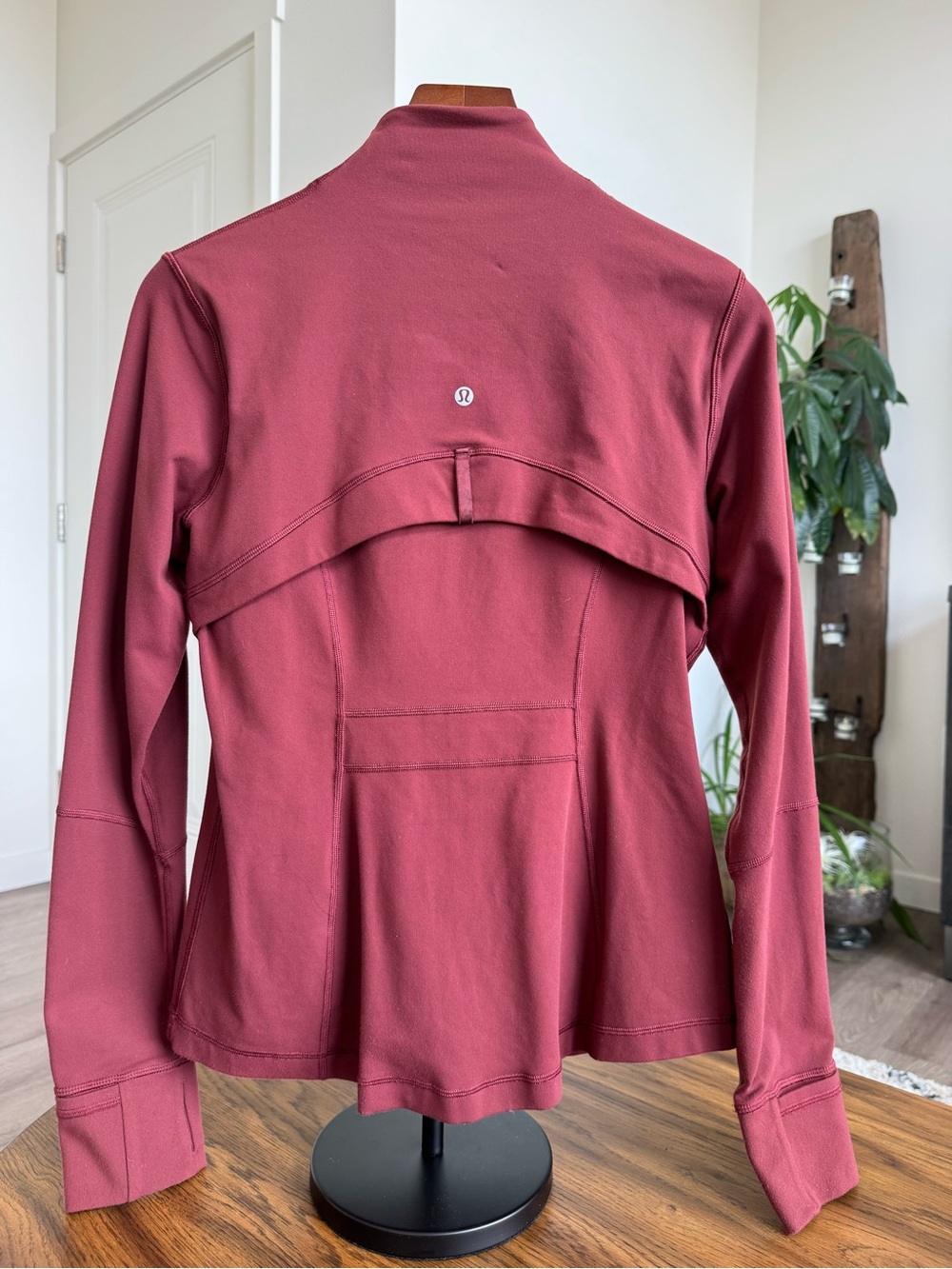 Lululemon Women’s Define Jacket - Maroon - Picture 2 of 2